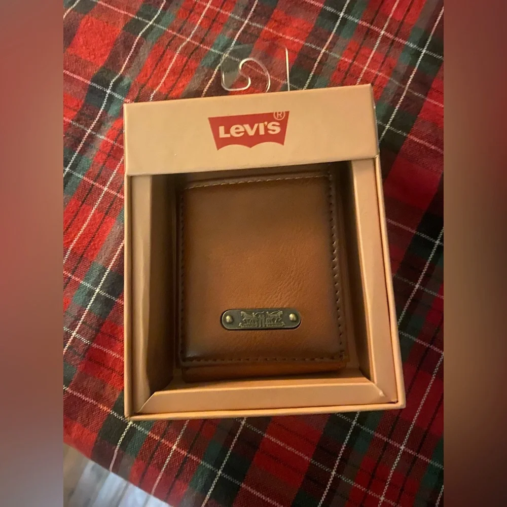 Levi's Tan/Brown Leather Card & Key Holder Wallet